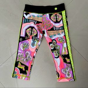 Trina Turk capri leggings